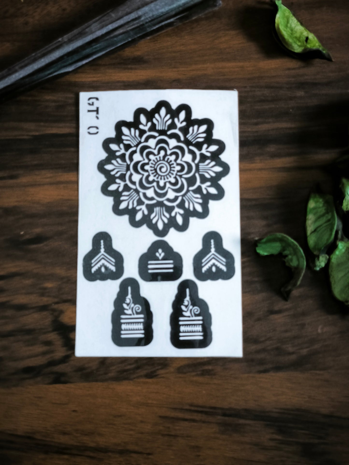 “Reusable Mehndi Stencil – Easy Henna Tattoo Template”